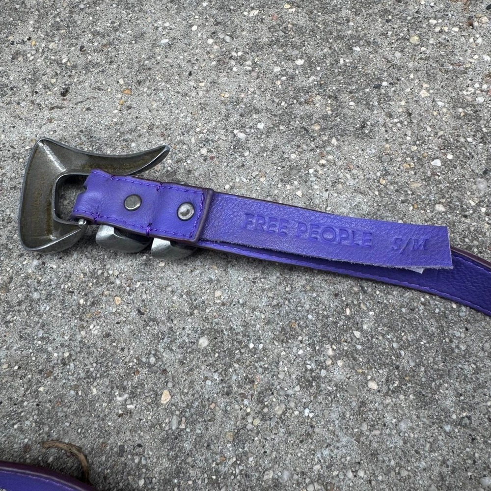 Free People Purple Leather Belt Women's Size S/M Silver Buckle Waist Boho Indie - Picture 2 of 8